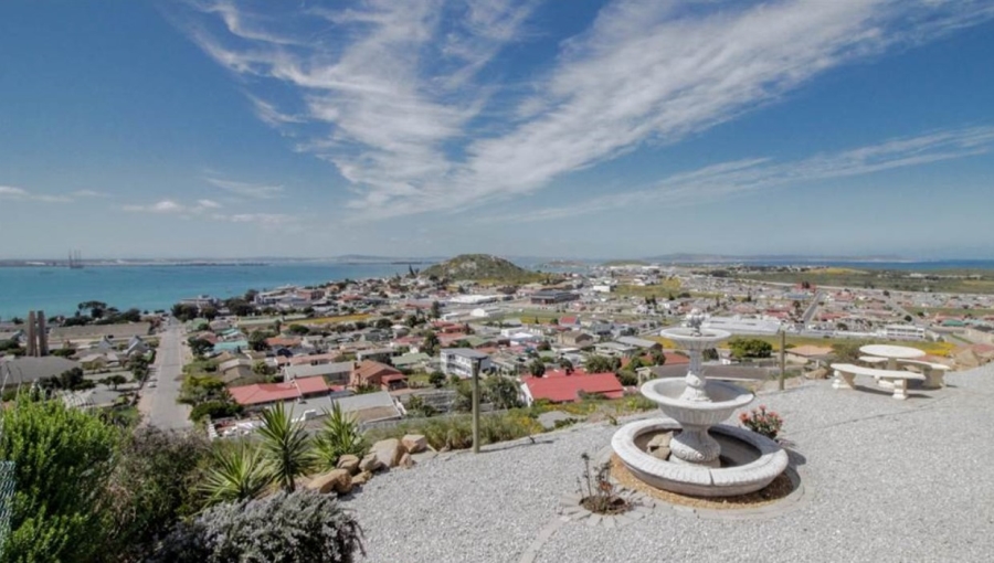 4 Bedroom Property for Sale in Saldanha Heights Western Cape